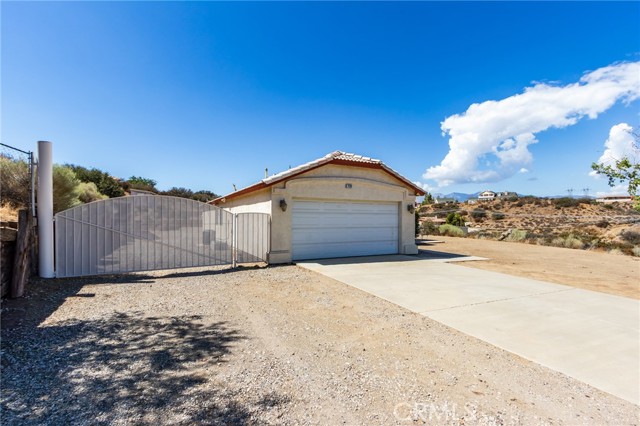 Detail Gallery Image 32 of 72 For 7170 Joshua, Oak Hills,  CA 92344 - 3 Beds | 2 Baths