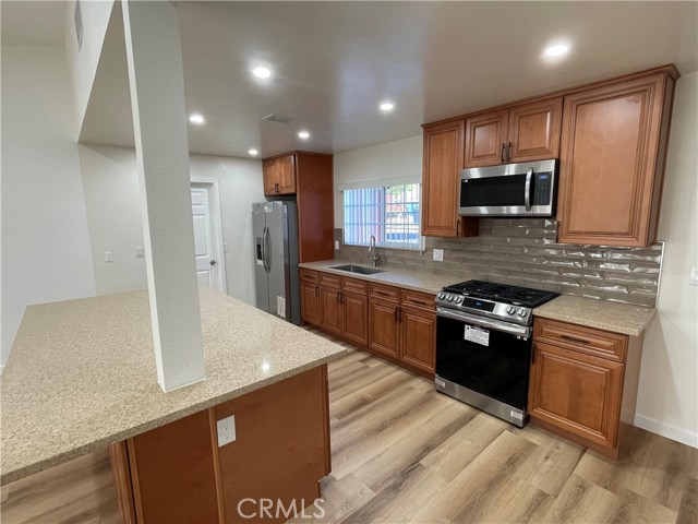 Detail Gallery Image 18 of 34 For 8855 Oneida Ave, Sun Valley,  CA 91352 - 3 Beds | 2 Baths