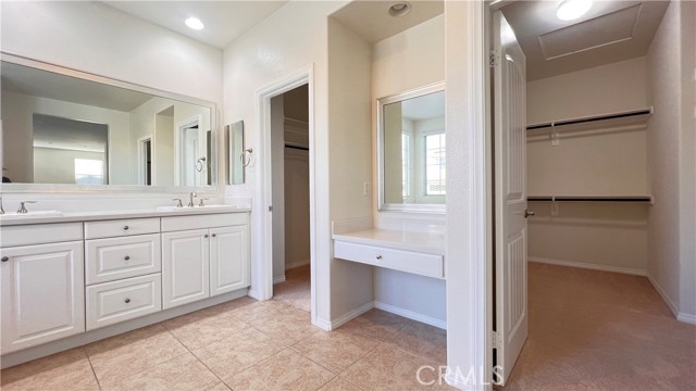 Detail Gallery Image 20 of 31 For 13322 Los Robles Court, Corona,  CA 92880 - 5 Beds | 3 Baths