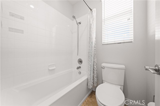 9 Compass Court, Aliso Viejo CA: https://media.crmls.org/medias/89e9fd9f-03af-4407-a20b-ac05c5a58465.jpg