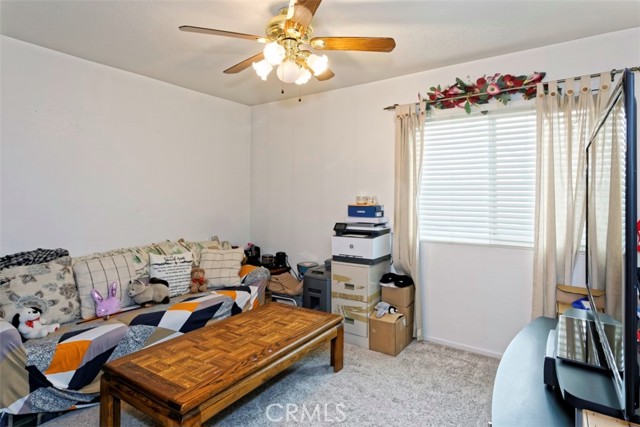 Detail Gallery Image 15 of 41 For 15605 Fairbanks Dr, Victorville,  CA 92394 - 6 Beds | 3/1 Baths