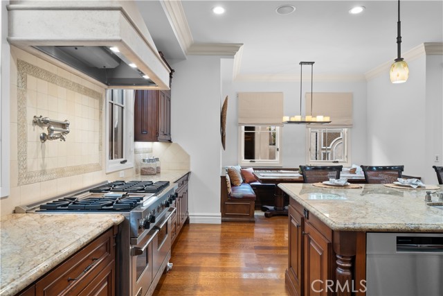 114 N Ardmore Avenue, Manhattan Beach CA: https://media.crmls.org/medias/89ebf1b1-d73f-4893-9cf3-53c9496d625a.jpg