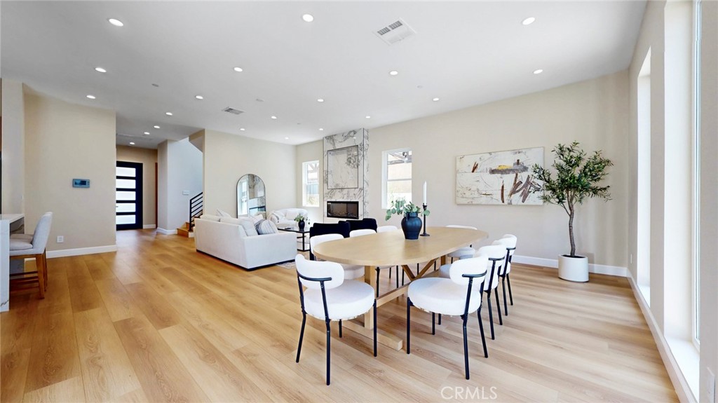 89Ec0Fa1 98Fe 43Ce Bf06 C5Cb86F23F53 421 N Catalina Street, Burbank, Ca 91505 &Lt;Span Style='BackgroundColor:transparent;Padding:0Px;'&Gt; &Lt;Small&Gt; &Lt;I&Gt; &Lt;/I&Gt; &Lt;/Small&Gt;&Lt;/Span&Gt;