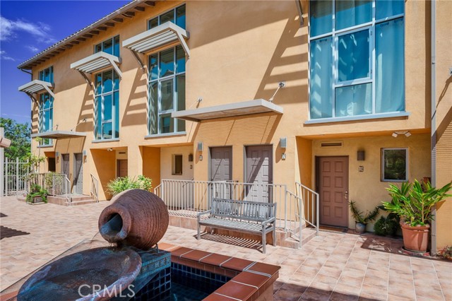 Detail Gallery Image 1 of 51 For 285 N Ventura Ave #5,  Ventura,  CA 93001 - 1 Beds | 1 Baths