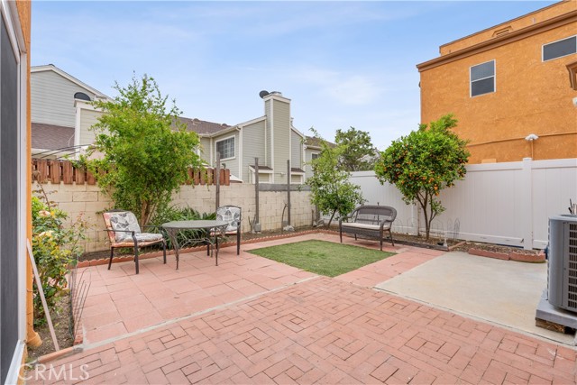Detail Gallery Image 30 of 38 For 14294 Foothill Bld #114,  Sylmar,  CA 91342 - 3 Beds | 2/1 Baths