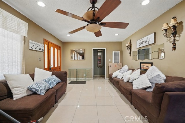 Image 6 of 30 For 12737 Cometa Avenue