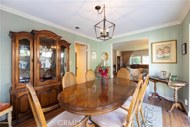 Detail Gallery Image 9 of 40 For 5842 Crestview, La Palma,  CA 90623 - 4 Beds | 2/1 Baths