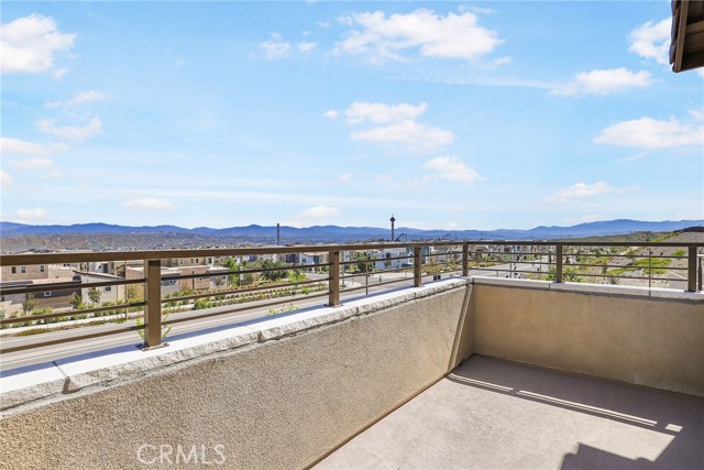 Detail Gallery Image 16 of 28 For 27109 Tamarack Ln, Valencia,  CA 91381 - 4 Beds | 2/1 Baths
