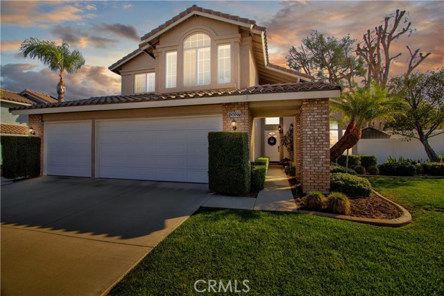 Detail Gallery Image 2 of 39 For 13027 Edgebrook Dr, Corona,  CA 92883 - 4 Beds | 2/1 Baths