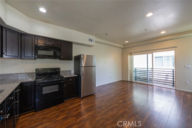 Detail Gallery Image 7 of 30 For 1538 11th, Los Angeles,  CA 90015 - 3 Beds | 2 Baths