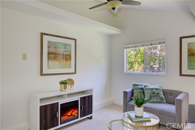 2164 Via Mariposa E, Laguna Woods CA: https://media.crmls.org/medias/89ee318a-7ee0-4b8a-9c97-81cdc7c5d860.jpg