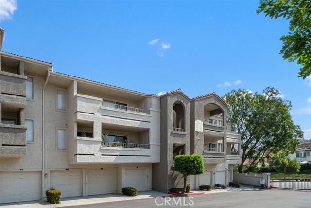 Detail Gallery Image 4 of 39 For 2045 Las Colinas Cir #103,  Corona,  CA 92879 - 1 Beds | 1 Baths