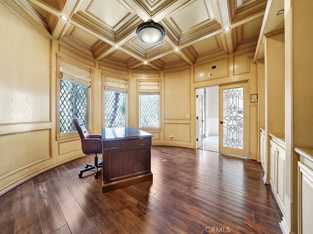 https://media.crmls.org/medias/89ef28fa-80ab-4bf1-831b-49b4719abc5c.jpg?preset=X-Large