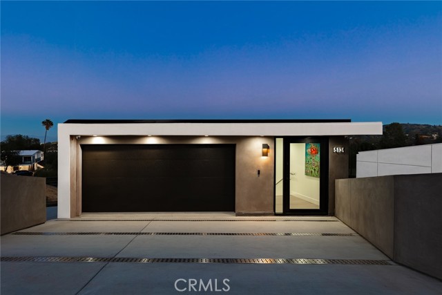 Detail Gallery Image 49 of 58 For 5134 Medina Rd, Woodland Hills,  CA 91364 - 5 Beds | 5/1 Baths