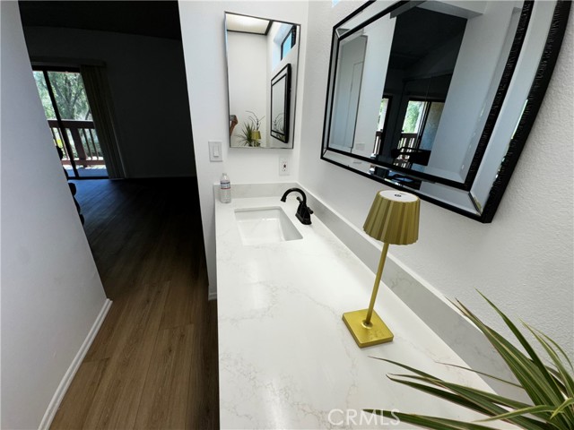 Detail Gallery Image 15 of 31 For 5760 Owensmouth Ave #28,  Woodland Hills,  CA 91367 - 2 Beds | 1/1 Baths
