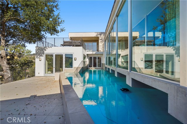 Detail Gallery Image 16 of 46 For 9716 Oak Pass Rd, Beverly Hills,  CA 90210 - 6 Beds | 3/2 Baths