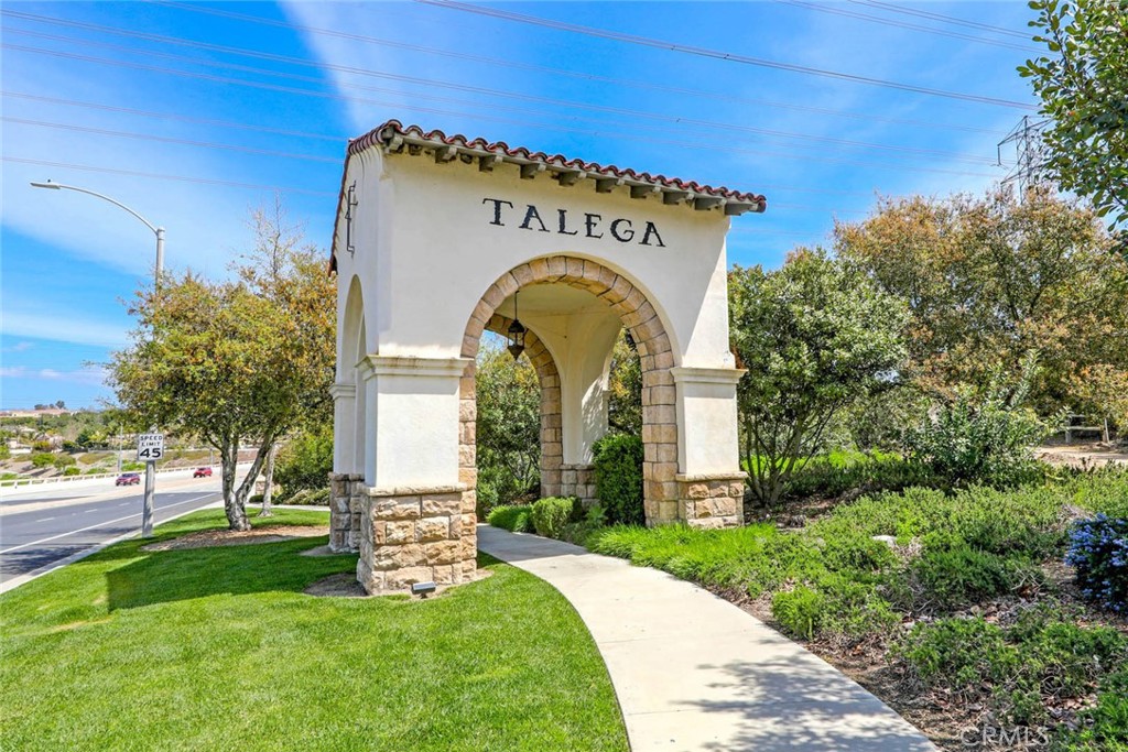 MLS #OC25172072 img 40