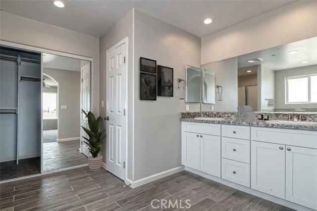 Detail Gallery Image 7 of 29 For 18428 Carob St, Hesperia,  CA 92345 - 4 Beds | 2/1 Baths