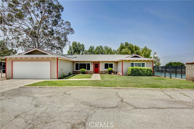 814 3rd St, Norco, CA 92860