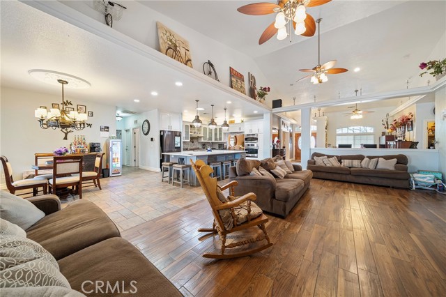 Detail Gallery Image 12 of 75 For 7172 Jargon St, Hesperia,  CA 92344 - 4 Beds | 3/1 Baths