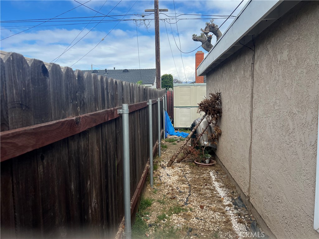 https://media.crmls.org/medias/89f3964c-c640-4f3d-b060-6f10dc74f558.jpg?preset=X-Large