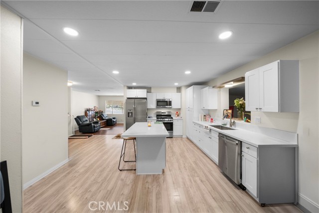 Detail Gallery Image 18 of 41 For 33124 Arbolado Ln, Lake Elsinore,  CA 92530 - 2 Beds | 2 Baths