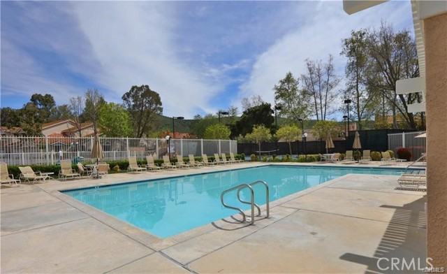 4828 Matteo Street, Oak Park CA: https://media.crmls.org/medias/89f4a1cf-71bb-4b0d-a303-c14290ab3bc8.jpg