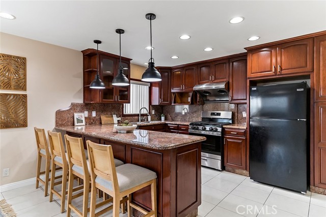 Detail Gallery Image 10 of 38 For 2720 E Melissa St, West Covina,  CA 91792 - 5 Beds | 3 Baths