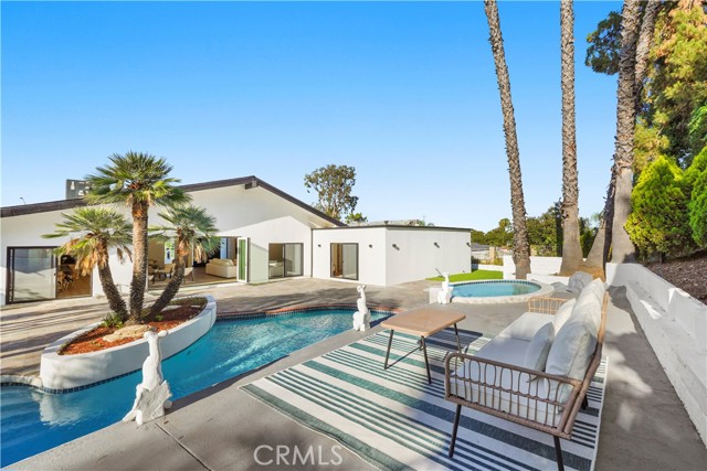 4230 Alonzo Avenue, Encino CA: https://media.crmls.org/medias/89f5af33-f7c2-46f8-82d8-4bbd9970cd81.jpg
