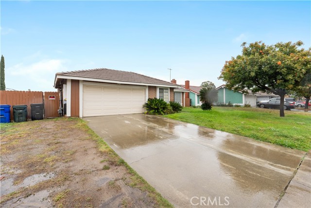 Detail Gallery Image 3 of 28 For 554 W Mariposa, Rialto,  CA 92376 - 4 Beds | 2 Baths