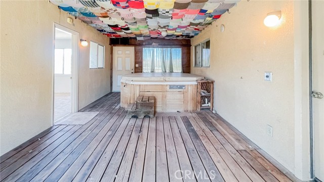 Detail Gallery Image 14 of 29 For 7411 Joshua Ln, Yucca Valley,  CA 92284 - 6 Beds | 2 Baths