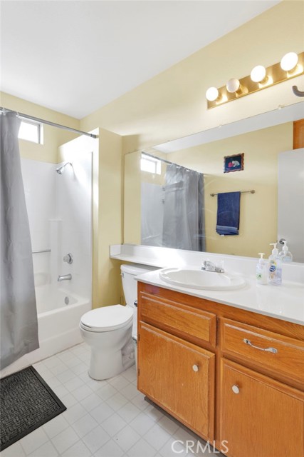 Detail Gallery Image 33 of 54 For 9788 9th Ave, Hesperia,  CA 92345 - 3 Beds | 3 Baths