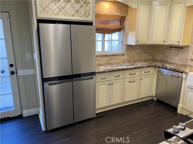 Detail Gallery Image 10 of 28 For 1188 W Cypress Ave, Redlands,  CA 92373 - 2 Beds | 1 Baths