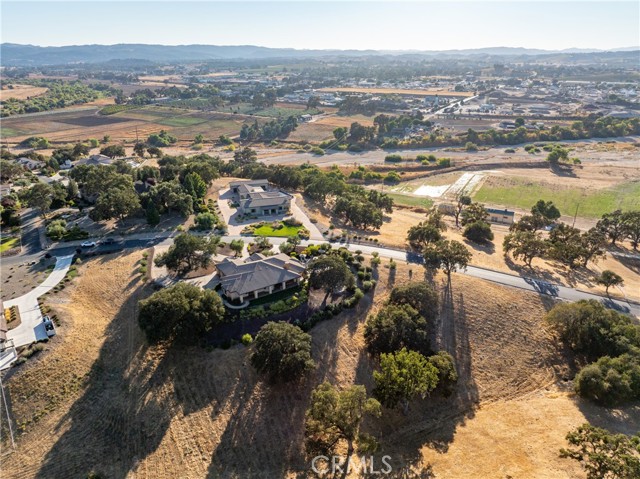 Detail Gallery Image 52 of 68 For 2174 Lake Ysabel Rd, Templeton,  CA 93465 - 3 Beds | 2/1 Baths