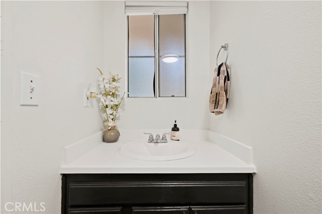 30045 Marvin Avenue, Castaic CA: https://media.crmls.org/medias/89f848e1-4b30-4d64-97ce-2d1a24cc3629.jpg