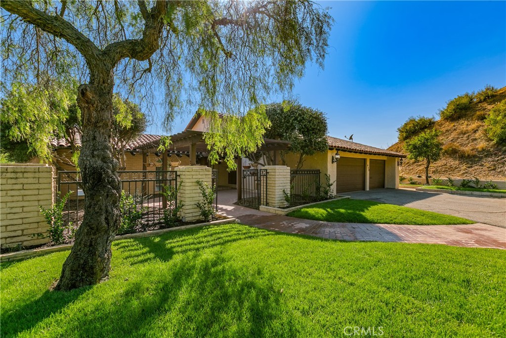 89F8A27F 4Af5 414D Bd20 De8Ca0087772 652 Robin Glen Drive, Glendale, Ca 91202 &Lt;Span Style='BackgroundColor:transparent;Padding:0Px;'&Gt; &Lt;Small&Gt; &Lt;I&Gt; &Lt;/I&Gt; &Lt;/Small&Gt;&Lt;/Span&Gt;