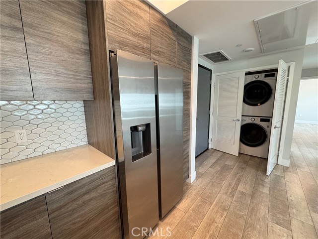 Detail Gallery Image 11 of 34 For 4383 N Sepulveda Blvd, Sherman Oaks,  CA 91403 - 2 Beds | 2 Baths