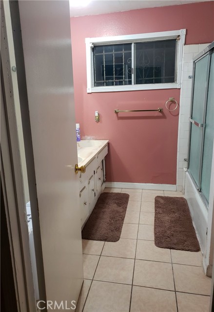 Detail Gallery Image 14 of 15 For 1500 W 107th, Los Angeles,  CA 90047 - 3 Beds | 2/1 Baths