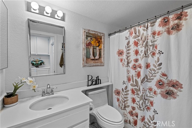 Detail Gallery Image 15 of 32 For 2611 Jeffery Cir, Hemet,  CA 92545 - 4 Beds | 3 Baths