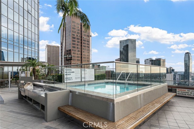 Detail Gallery Image 18 of 37 For 1100 Wilshire Bld #2608,  Los Angeles,  CA 90017 - 1 Beds | 1 Baths