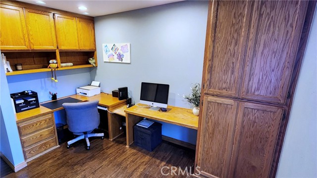 Detail Gallery Image 12 of 22 For 7324 Woodvale Ct, West Hills,  CA 91307 - 4 Beds | 3 Baths