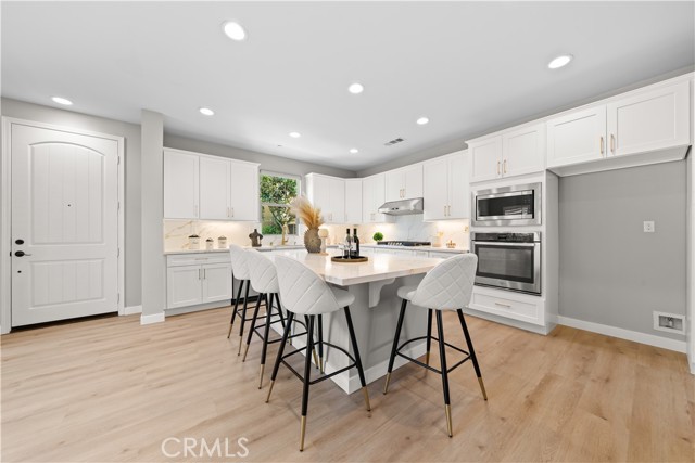 Image 6 of 59 For 22 Lomada Street