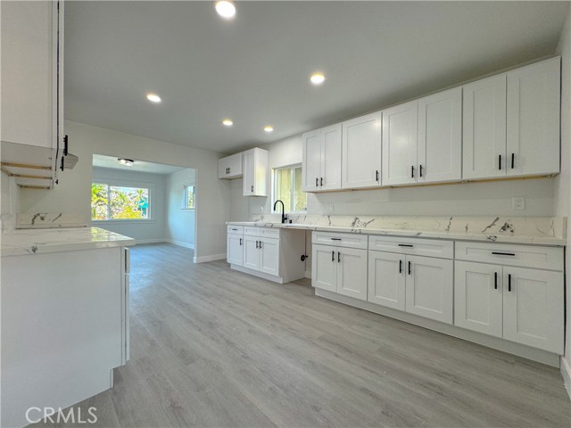Detail Gallery Image 6 of 27 For 232 W 61st St, Los Angeles,  CA 90003 - 3 Beds | 2/1 Baths