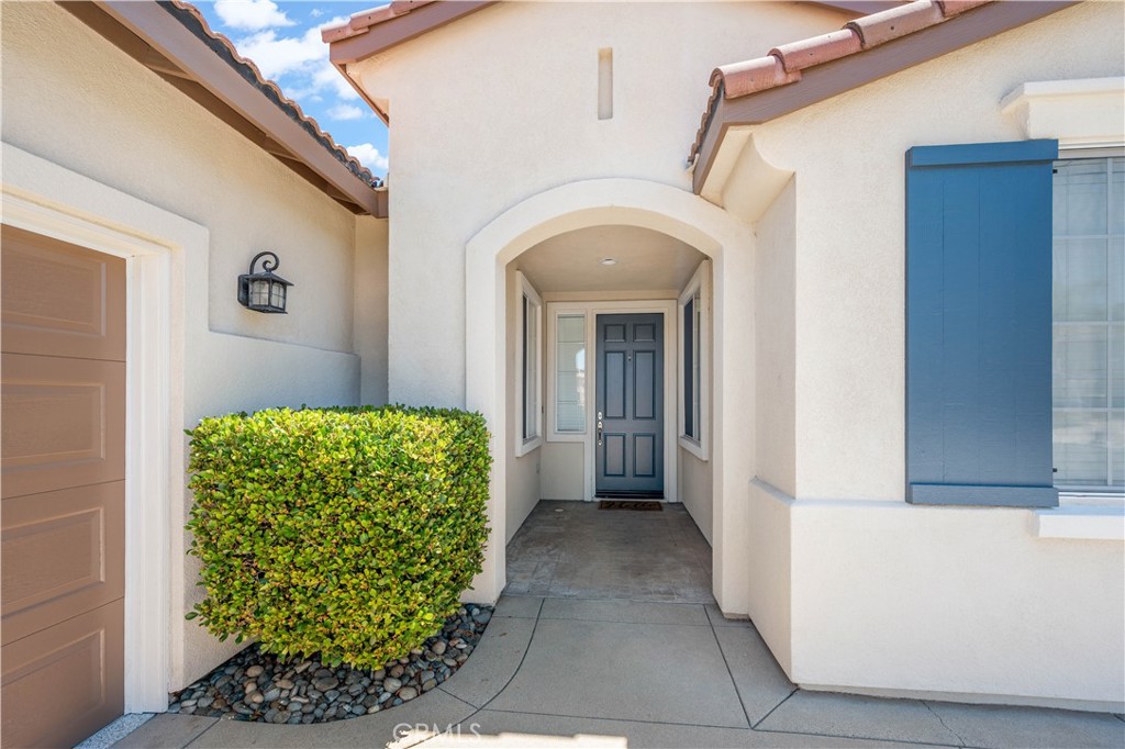 MLS #OC25165991 image #2