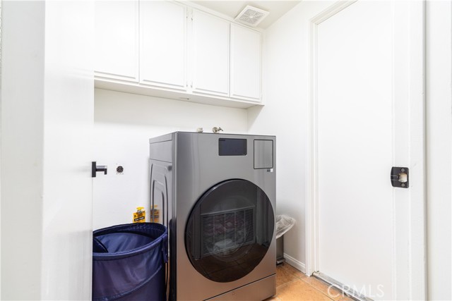 Detail Gallery Image 7 of 20 For 4511 Feather River Rd, Corona,  CA 92878 - 3 Beds | 3 Baths