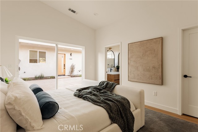 Detail Gallery Image 12 of 28 For 6441 Satsuma Ave, North Hollywood,  CA 91606 - – Beds | – Baths