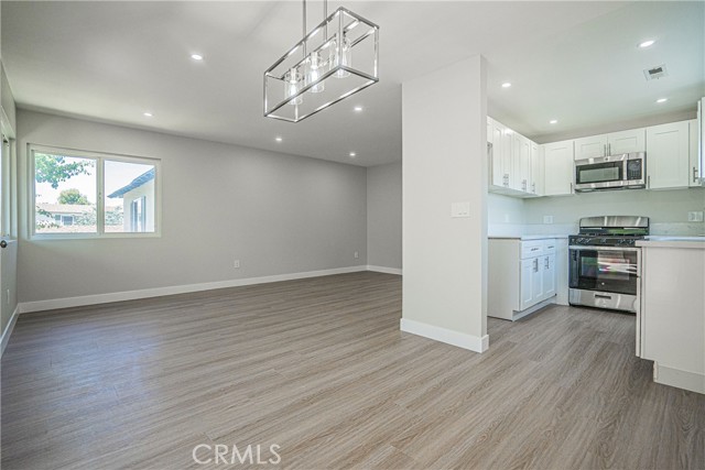 Detail Gallery Image 17 of 29 For 1601 237th St #D,  Harbor City,  CA 90710 - 3 Beds | 2 Baths