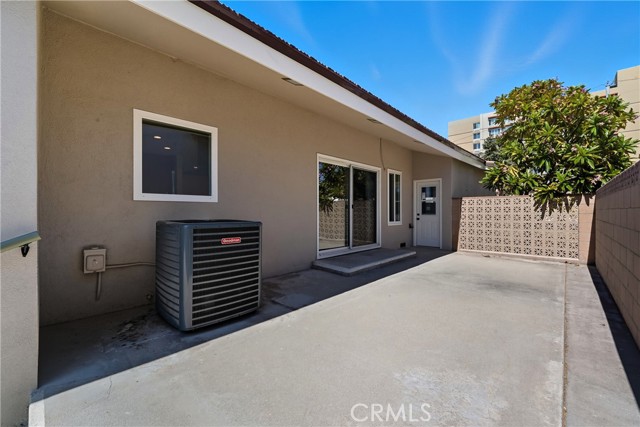 1401 W Beverly Terrace, Montebello CA: https://media.crmls.org/medias/8a003b16-e938-48f9-9310-c26186829da4.jpg