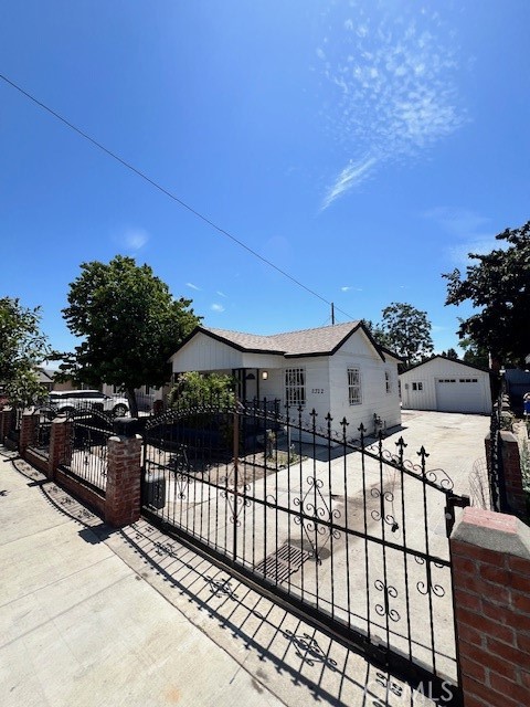 2322 E 130Th St, Compton, CA 90222