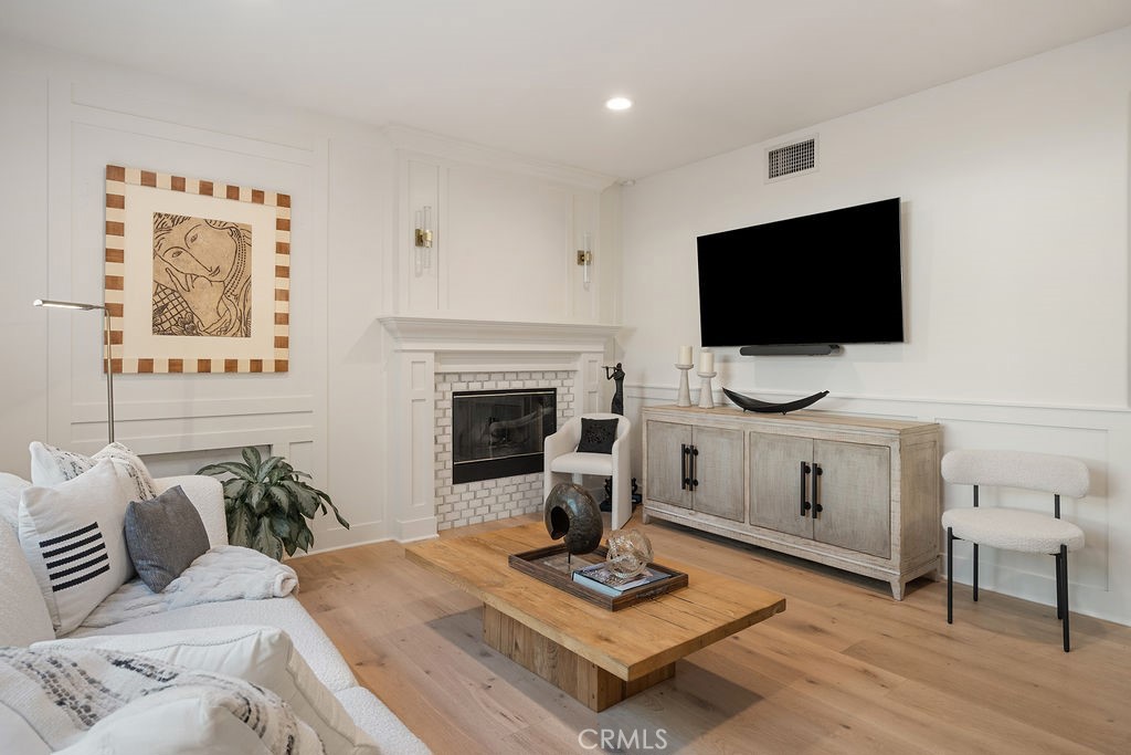 MLS #OC26159376 image #17